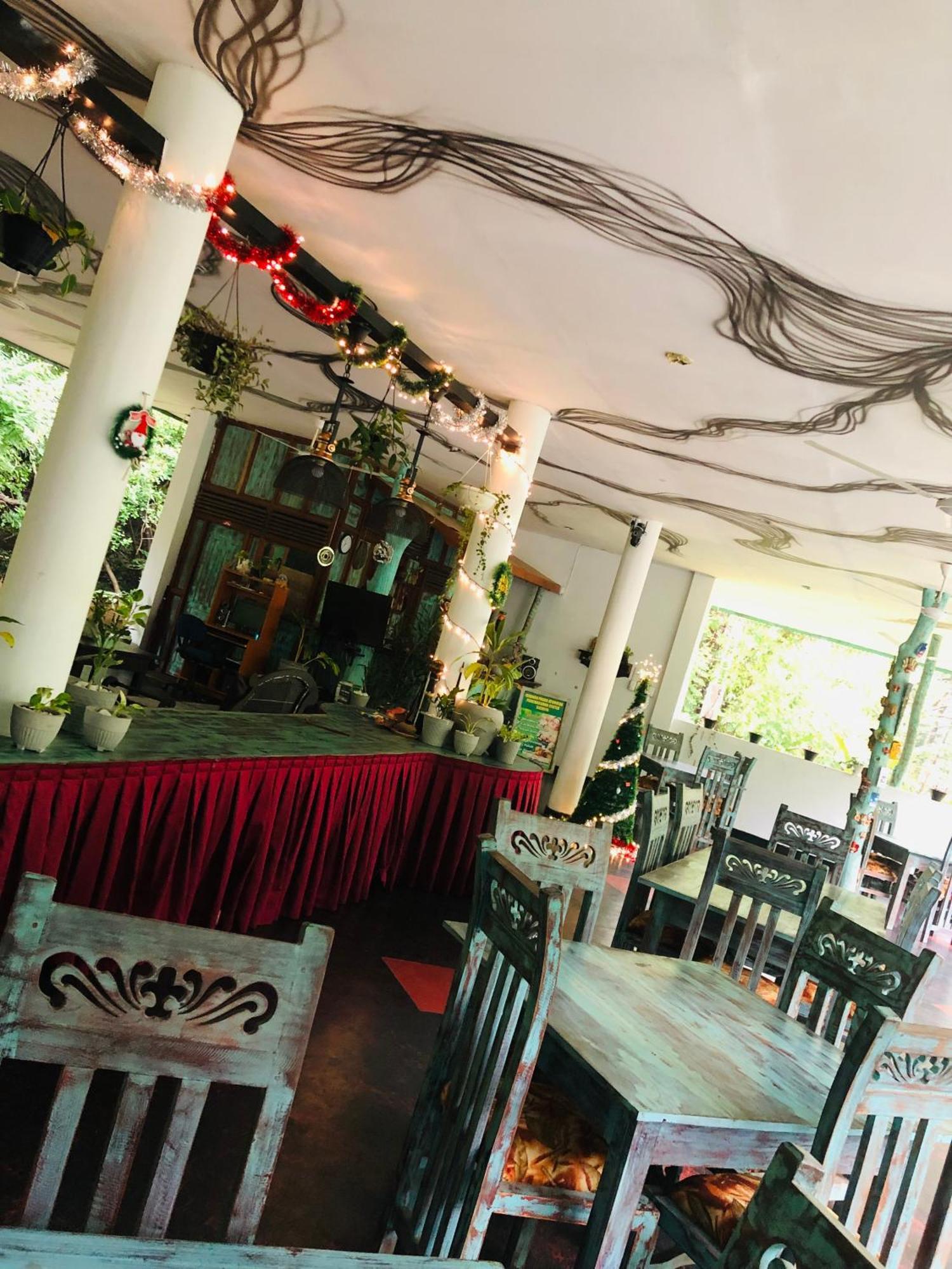 Hungry Lion Sigiriya Hotel Exterior foto